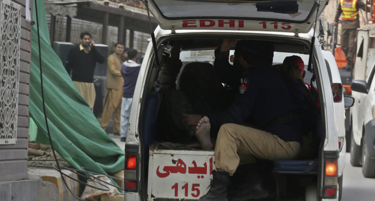 Au moins 25 morts dans l'explosion d'une mosquée de Peshawar