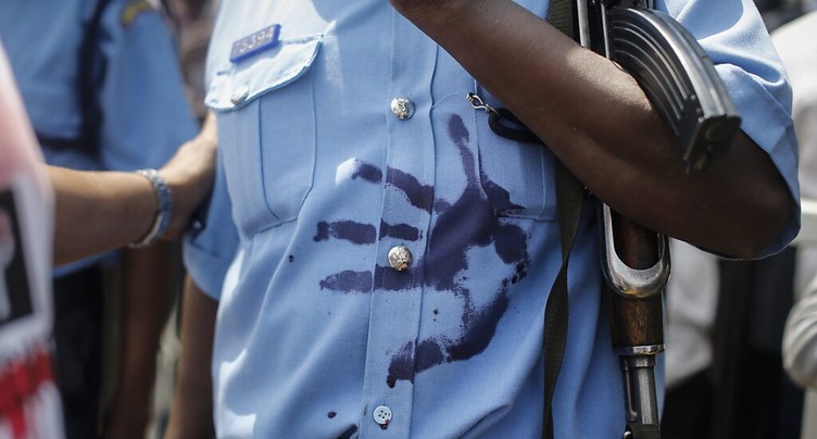 Meurtre d'un avocat au Kenya: peine de mort et prison pour trois policiers