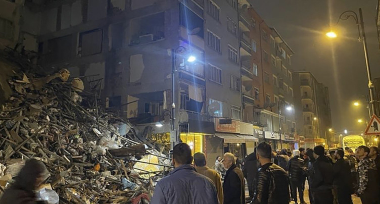Un séisme de magnitude 7,8 frappe le sud de la Turquie (USGS)