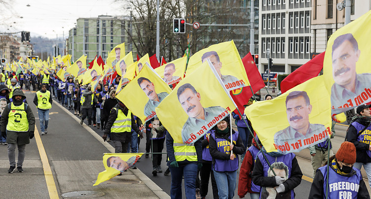 Une centaine de personnes demandent la libération d'Abdullah Ocalan