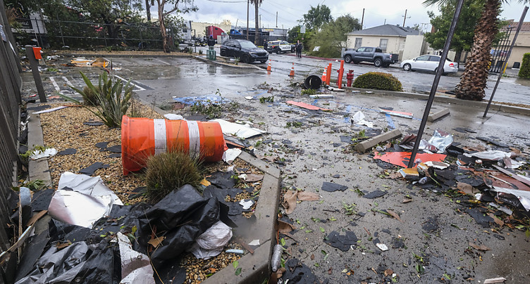 Des tornades frappent deux villes en Californie