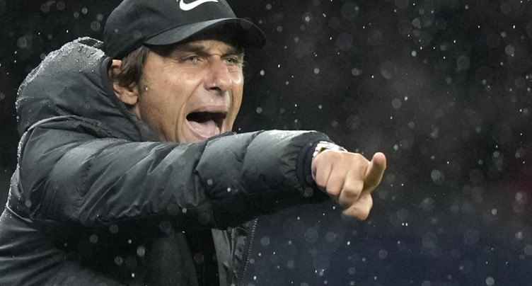 Antonio Conte n'est plus l'entraîneur de Tottenham