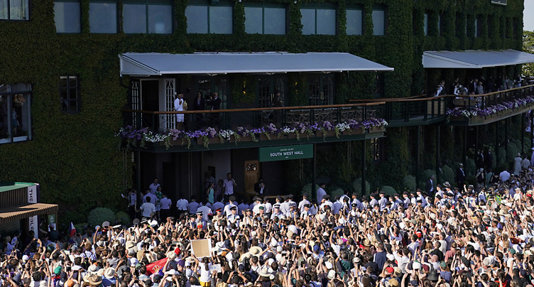 Wimbledon « a l'intention » d'accepter Russes et Bélarusses