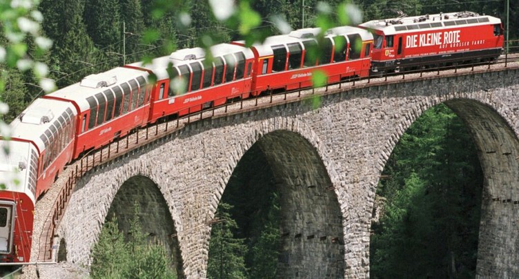 Le Bernina Express des Chemins de fer rhétiques (RhB) a 50 ans