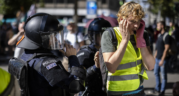 Gros dispositif policier lors d'une marche pro-vie à Oerlikon ZH