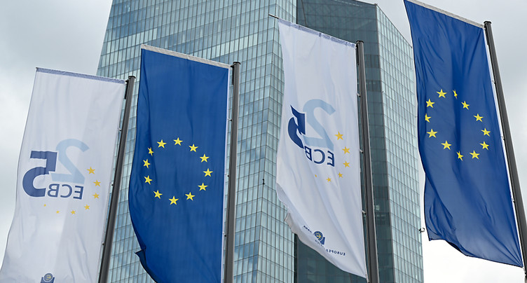 Zone euro: le recul de l'activité s'atténue en septembre
