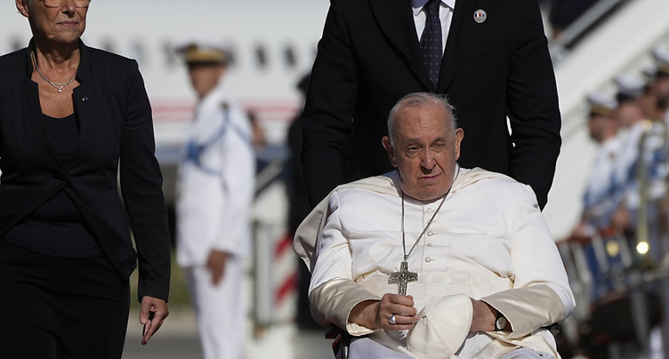 Départ du pape pour Marseille: la migration au menu de la visite