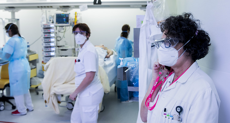 La part de personnel infirmier tend à diminuer dans les hôpitaux