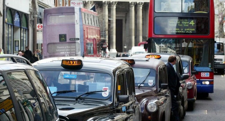 Uber s'ouvre aux célèbres taxis londoniens