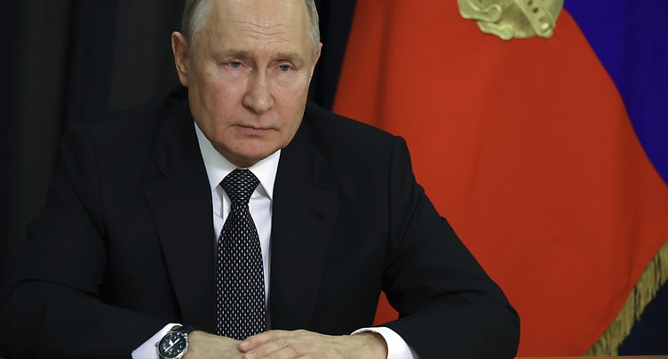Poutine ordonne d'augmenter de 15% le nombre de soldats