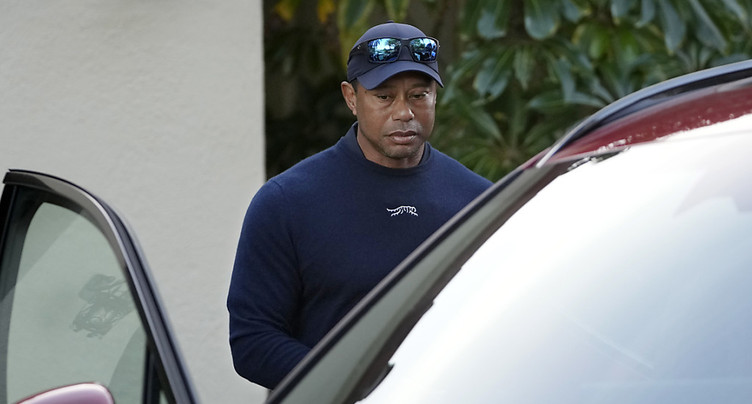 Petite frayeur pour Tiger Woods, « malade »