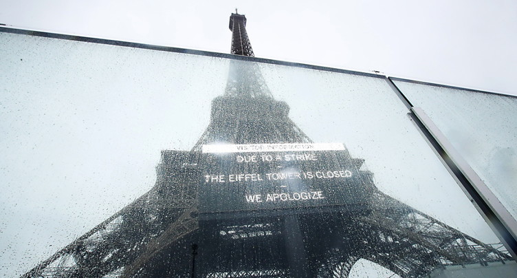 Conflit social: la tour Eiffel toujours fermée