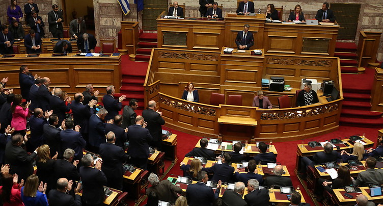 Catastrophe ferroviaire: le Parlement rejette la motion de censure