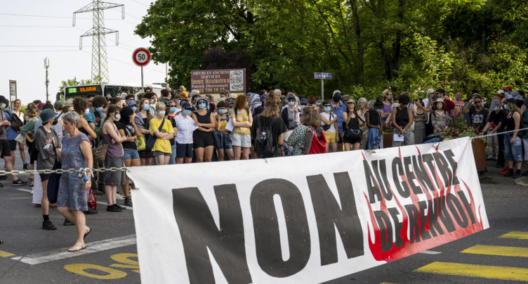 Manifestation contre le centre pour requérants du Grand-Saconnex