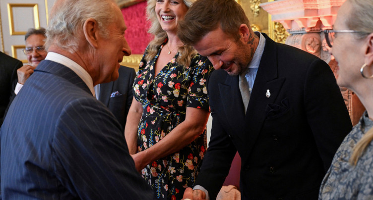 L'ex-footballeur David Beckham anobli par le roi Charles III