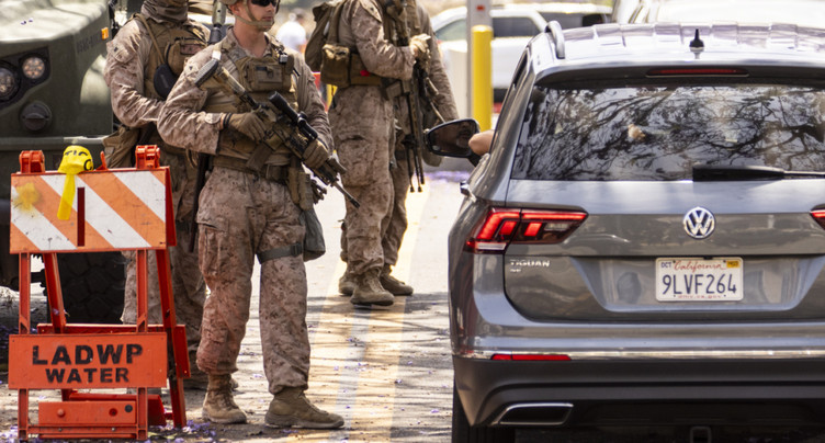 Les Marines se déploient à Los Angeles, malgré le calme