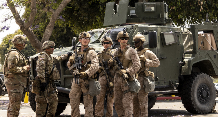 Les Marines se déploient à Los Angeles, malgré le calme