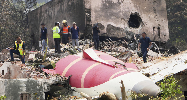 Crash du Boeing 787 d'Air India: deuxième boîte noire retrouvée