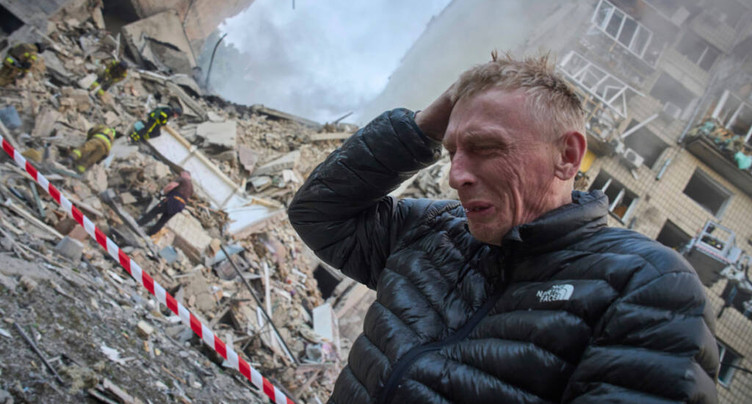 Au moins 14 morts à Kiev dans des frappes russes