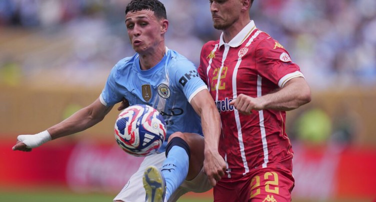 Manchester City réussit son entrée en lice