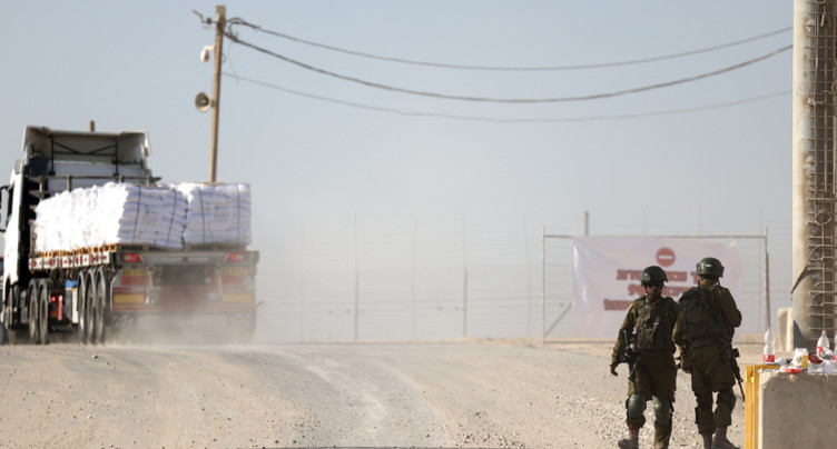 L'armée israélienne frappe un centre de militaire à Téhéran