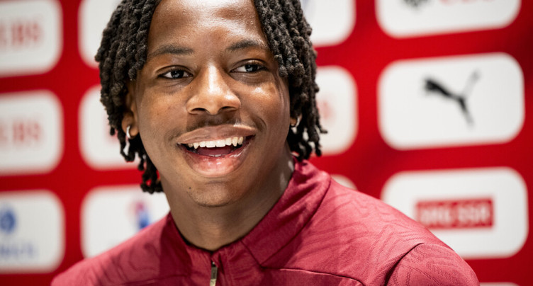 Bundesliga: Manzambi prolonge avec le SC Fribourg
