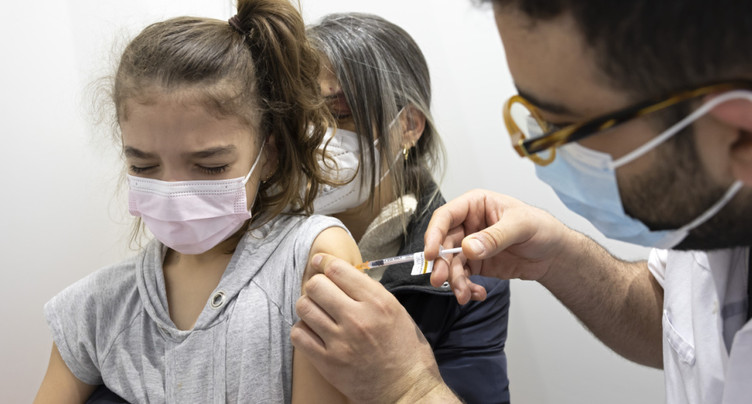 Le taux de vaccination des enfants stagne dans de nombreux pays