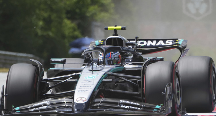 Antonelli sanctionné après avoir percuté Verstappen