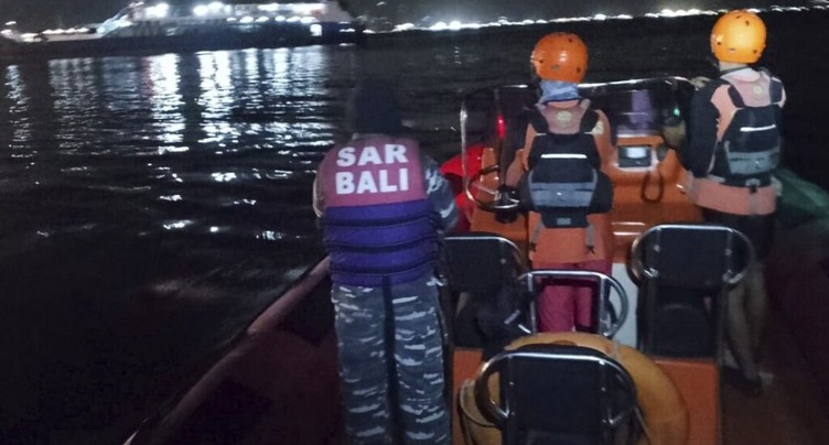 Indonésie: un bateau fait naufrage près de Bali, 61 disparus