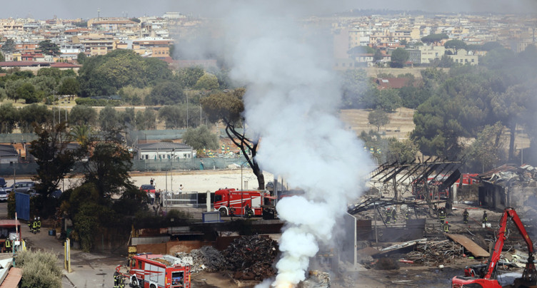 Importante explosion dans une station-service de Rome