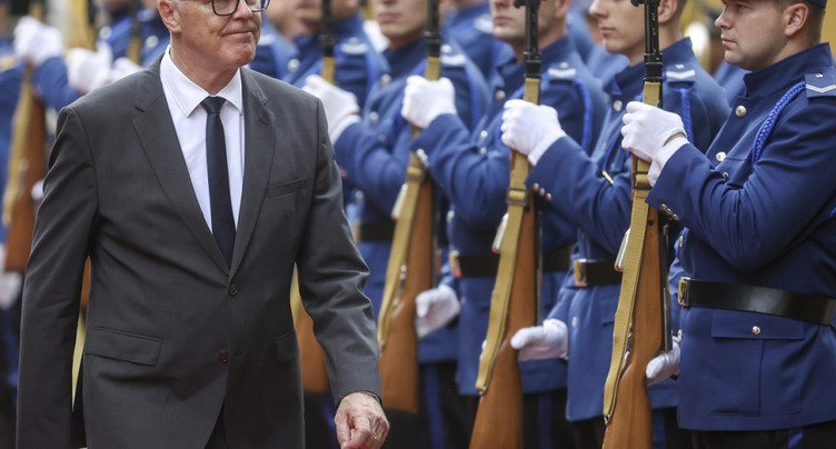 Martin Pfister souligne l'importance de la Swisscoy au Kosovo