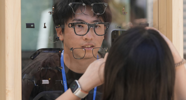 Meta s'inviterait chez EssilorLuxottica et dope le cours