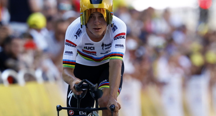 L'étape à Evenepoel, le jaune pour Pogacar