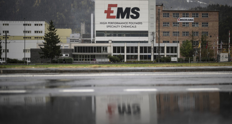 Ventes en recul pour Ems-Chemie, rentabilité en hausse