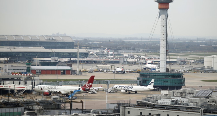 L'aéroport londonien d'Heathrow veut investir 10 milliards en 5 ans