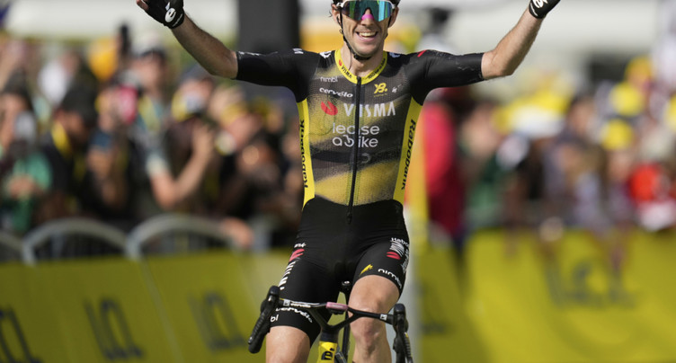 Tour de France: Simon Yates gagne la 10e étape, Ben Healy en jaune