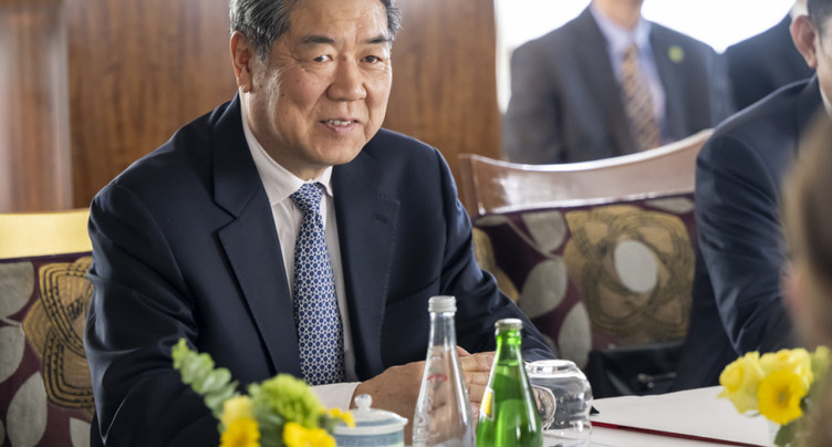 Pour la Chine: le monde est en proie à des « turbulences »