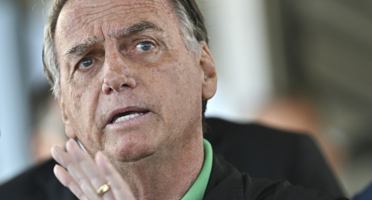 Jair Bolsonaro contraint de porter un bracelet électronique