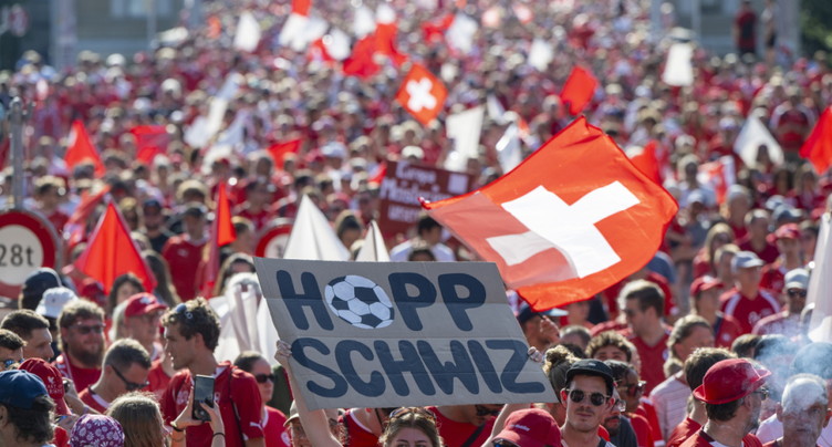 Euro féminin: 25'000 fans suisses défilent à Berne