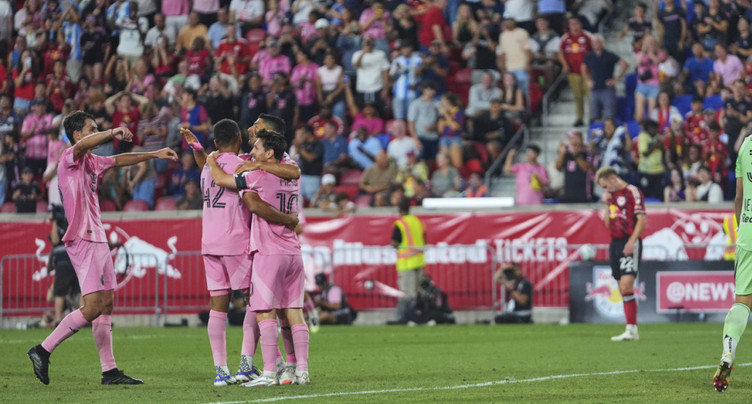 Messi reprend ses habitudes de doublé, Miami écrase New York