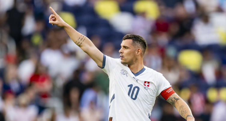 Granit Xhaka signe à Sunderland