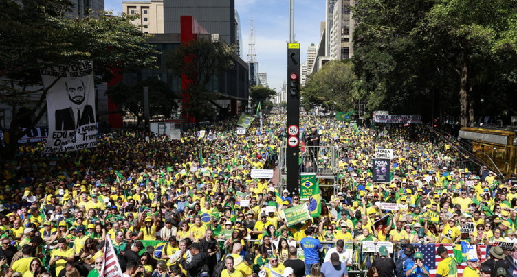 Manifestations pro-Bolsonaro après les sanctions américaines