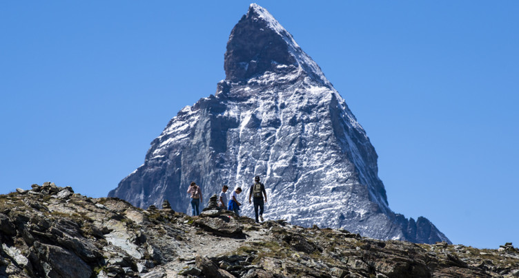 Un alpiniste a perdu la vie en gravissant le Cervin