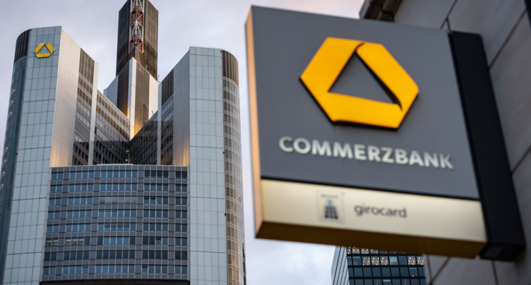 Commerzbank relève ses objectifs après ses chiffres semestriels