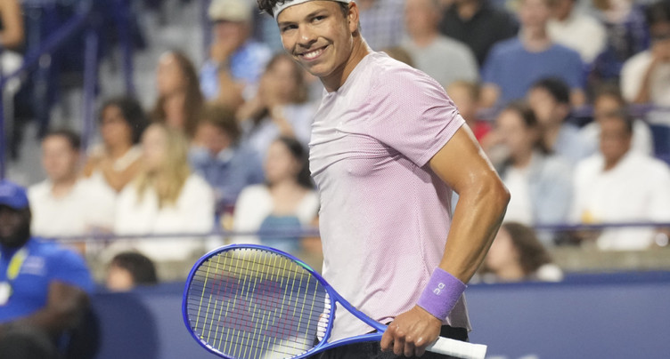 Khachanov affrontera Shelton en finale à Toronto