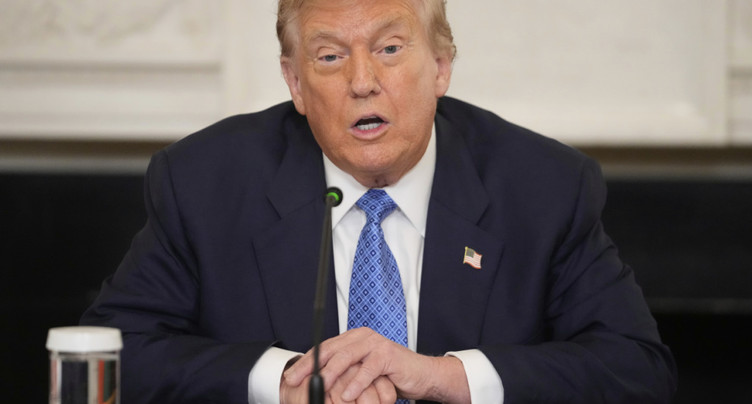 Poutine appelle ses alliés avant une possible rencontre avec Trump