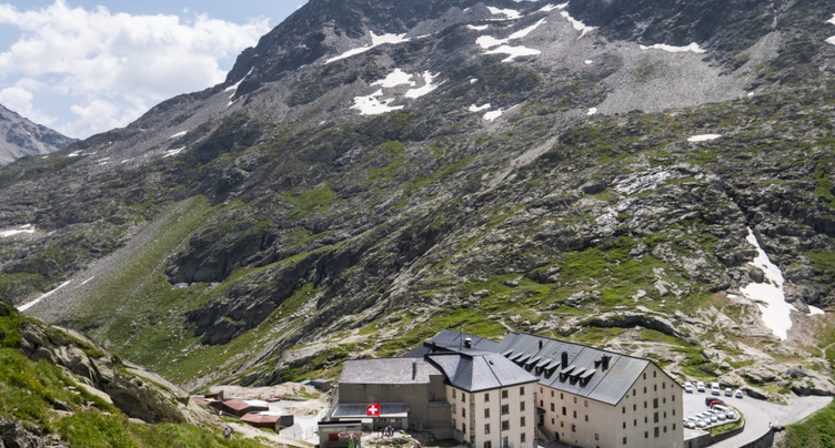 Un motard perd la vie au pied du Col du Grand-Saint-Bernard