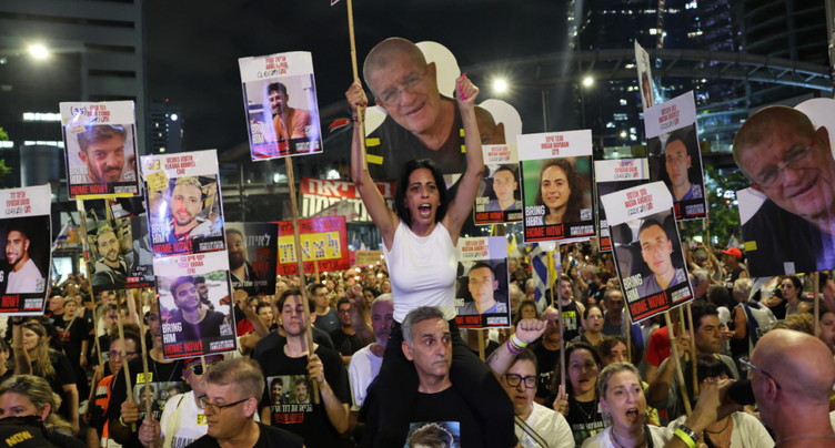 Des milliers de manifestants à Tel-Aviv contre le plan israélien