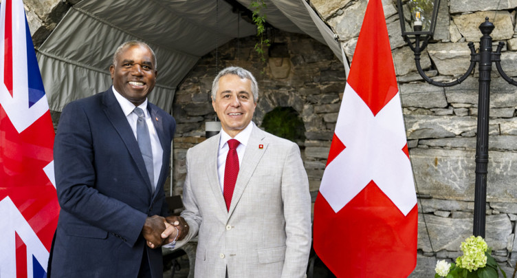 Cassis reçoit le ministre britannique des Affaires étrangères