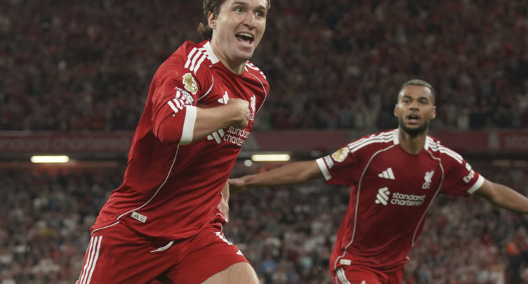 Premier League: succès au finish pour les Reds